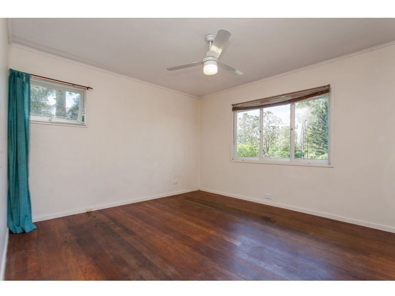 83 Kenmore Road, Kenmore QLD 4069