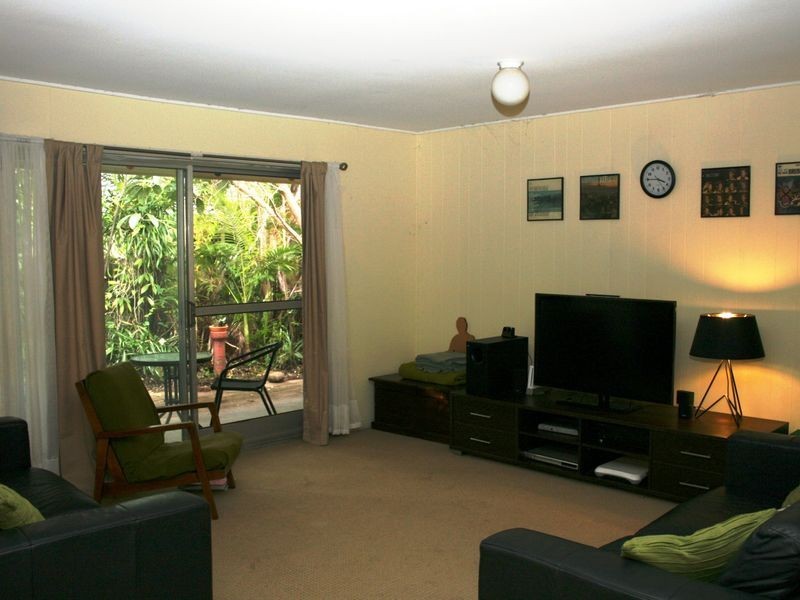 2 Karingal Street, Kenmore QLD 4069