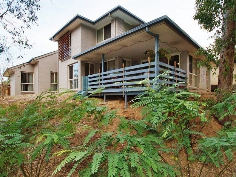 9 Carissa Place, Chapel Hill QLD 4069