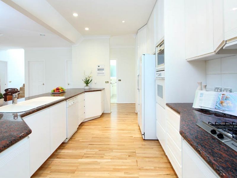 103 Ironbark Road, Chapel Hill QLD 4069