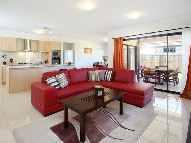 12 Springbrook Place, Moggill QLD 4070