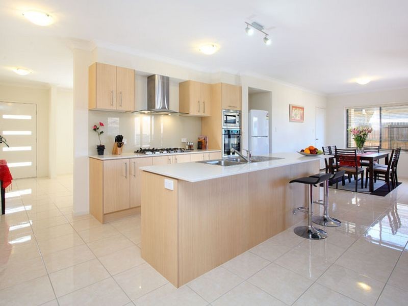 12 Springbrook Place, Moggill QLD 4070