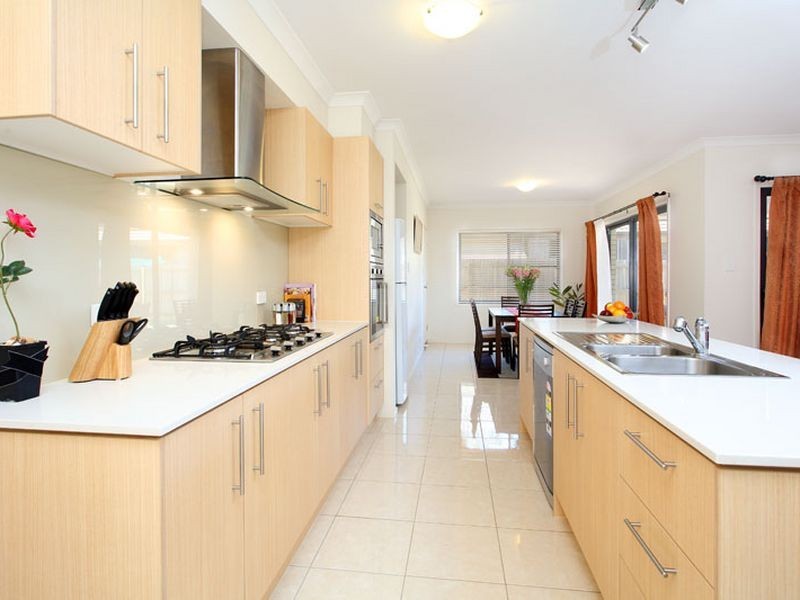 12 Springbrook Place, Moggill QLD 4070