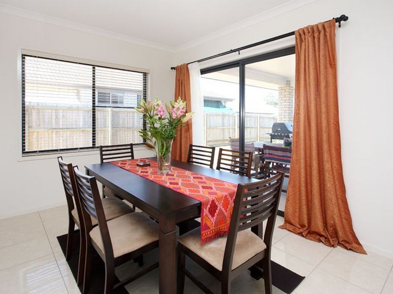 12 Springbrook Place, Moggill QLD 4070