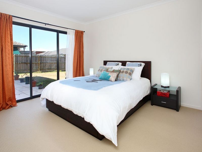 12 Springbrook Place, Moggill QLD 4070