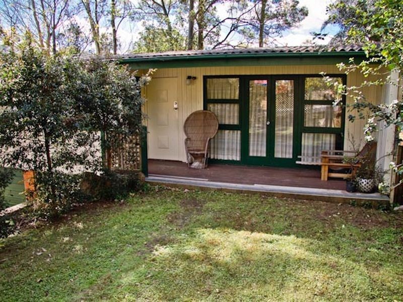 19 Princeton Street, Kenmore QLD 4069