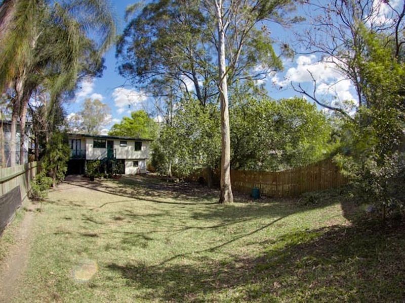 19 Princeton Street, Kenmore QLD 4069