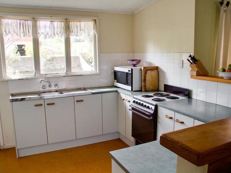 19 Princeton Street, Kenmore QLD 4069