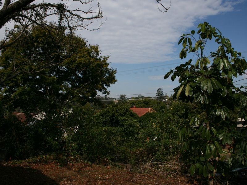 18 Alkina Street, Kenmore QLD 4069