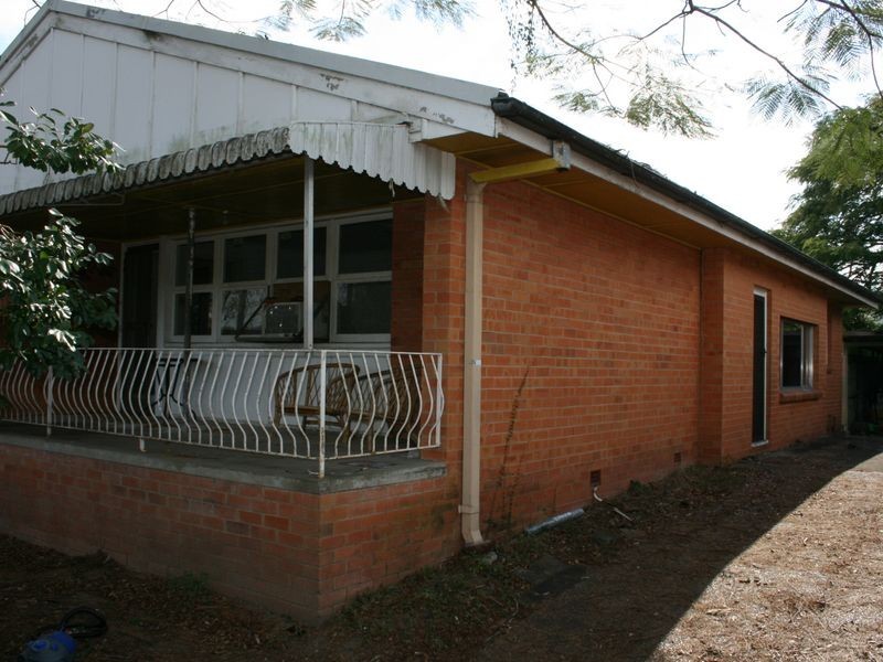 18 Alkina Street, Kenmore QLD 4069