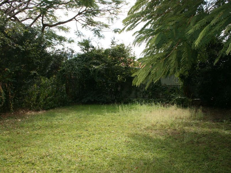 18 Alkina Street, Kenmore QLD 4069