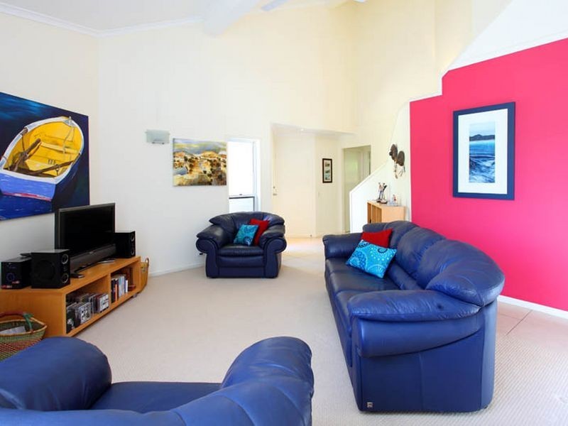 2 Tallowwood Close, Chapel Hill QLD 4069