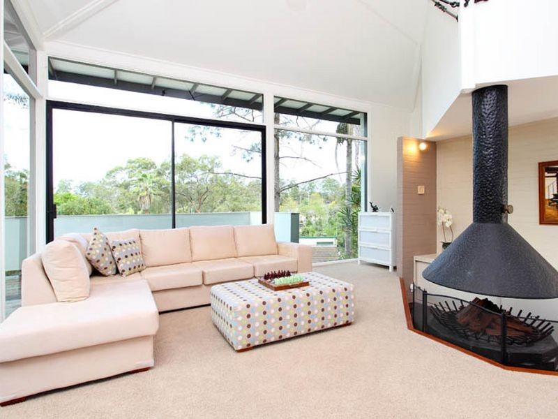 13 Yeoman Street, Chapel Hill QLD 4069