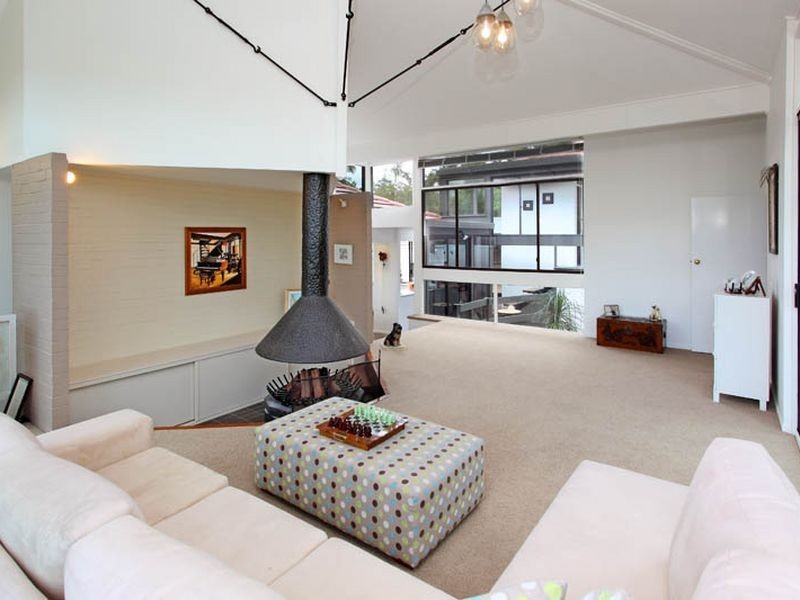 13 Yeoman Street, Chapel Hill QLD 4069