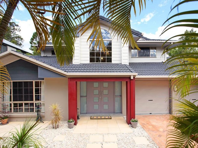 3 Toddington Street, Chapel Hill QLD 4069
