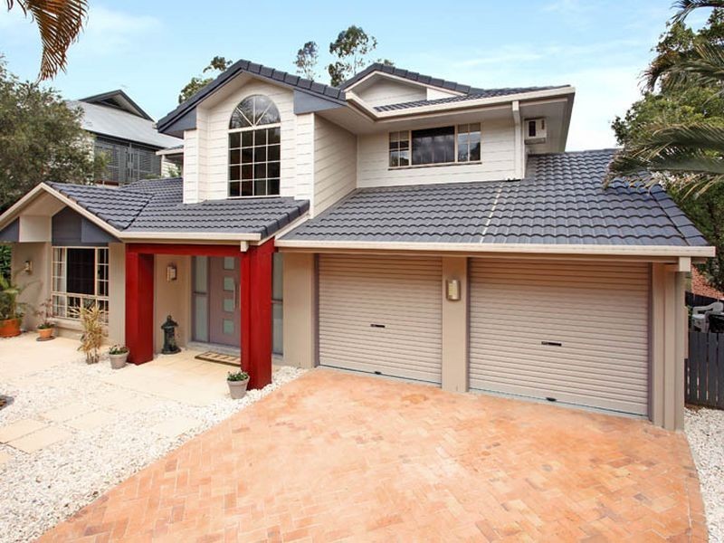 3 Toddington Street, Chapel Hill QLD 4069