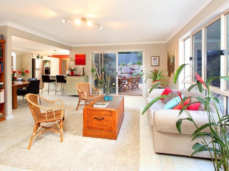 3 Toddington Street, Chapel Hill QLD 4069