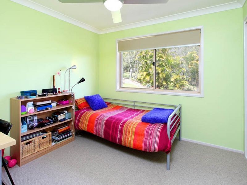 3 Toddington Street, Chapel Hill QLD 4069