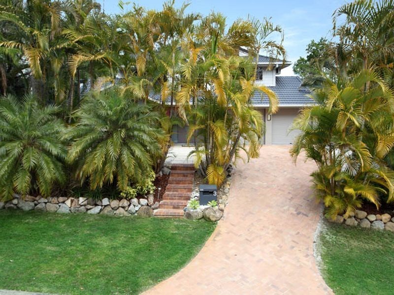 3 Toddington Street, Chapel Hill QLD 4069