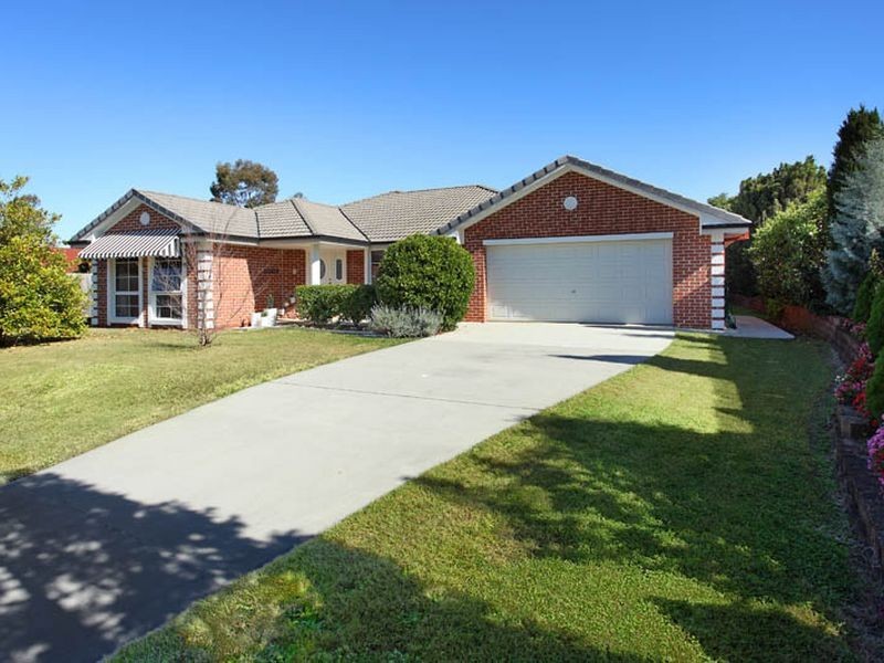 36 Crestwood Place, Moggill QLD 4070