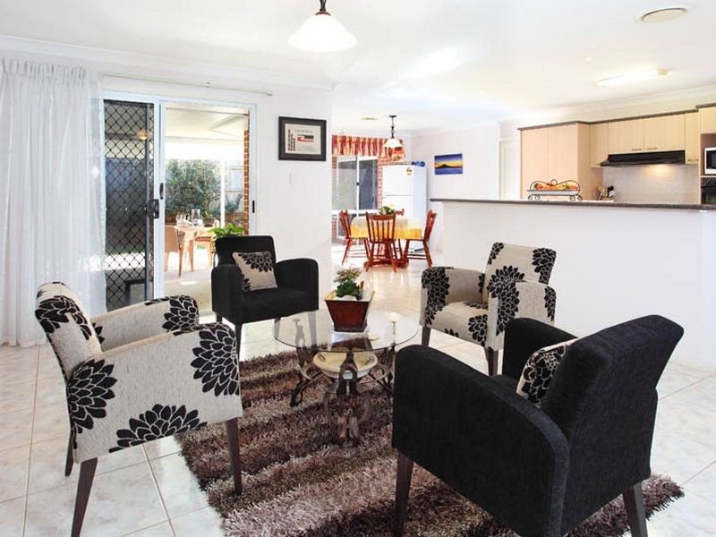 36 Crestwood Place, Moggill QLD 4070