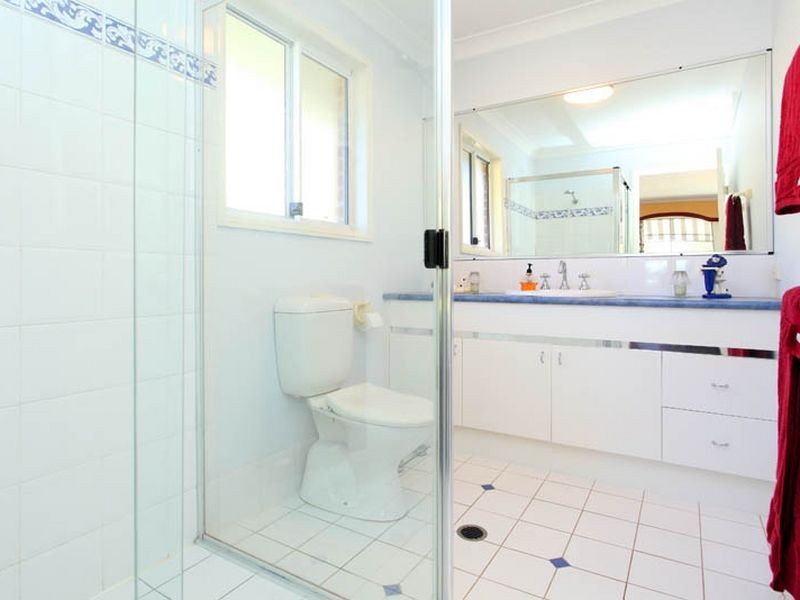 36 Crestwood Place, Moggill QLD 4070