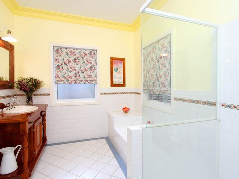 10 Maroa Close, Chapel Hill QLD 4069