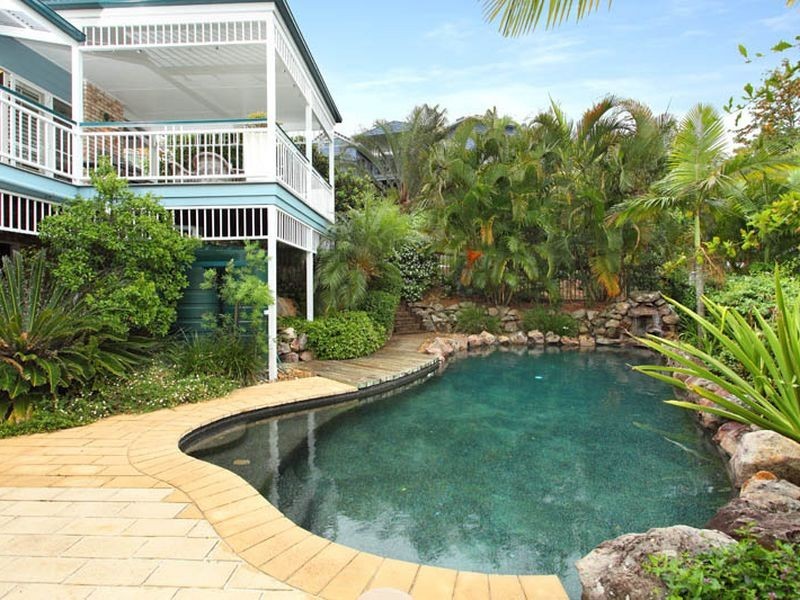 10 Maroa Close, Chapel Hill QLD 4069