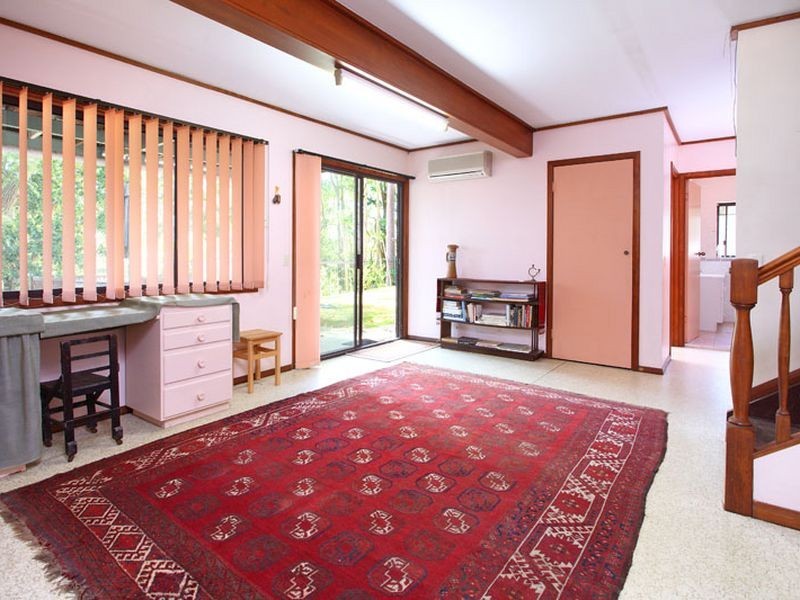 6 Talasea Street, Chapel Hill QLD 4069