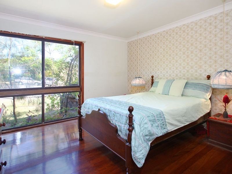 6 Talasea Street, Chapel Hill QLD 4069