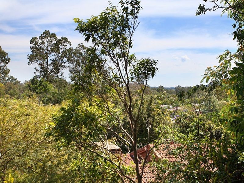 6 Talasea Street, Chapel Hill QLD 4069
