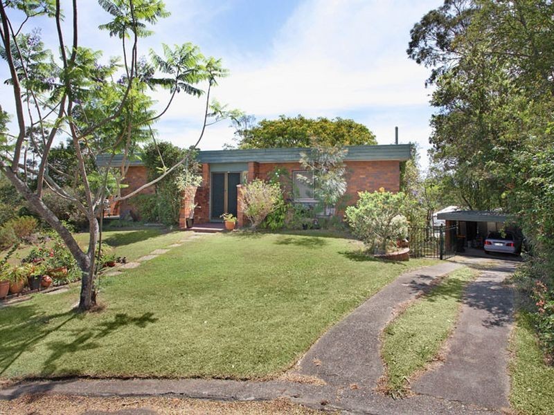 6 Talasea Street, Chapel Hill QLD 4069