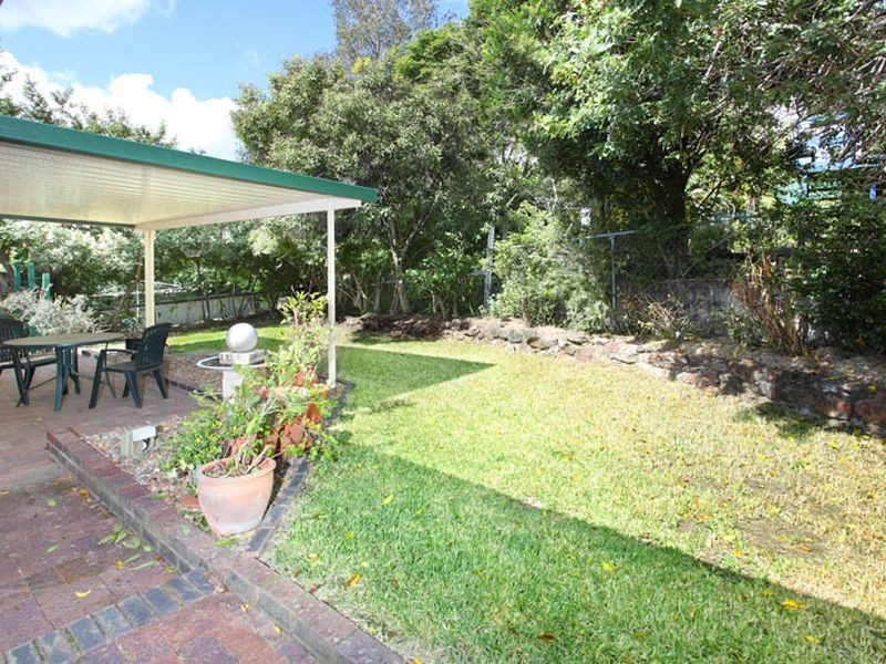 51 Gilruth Rd, Kenmore QLD 4069