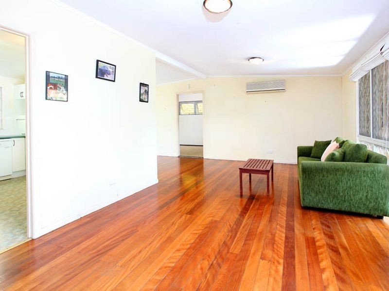 51 Gilruth Rd, Kenmore QLD 4069