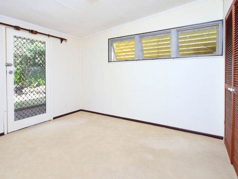 51 Gilruth Rd, Kenmore QLD 4069