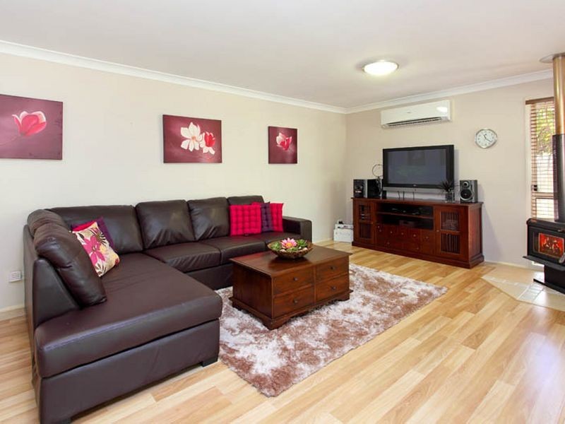 28 Crestwood Place, Moggill QLD 4070