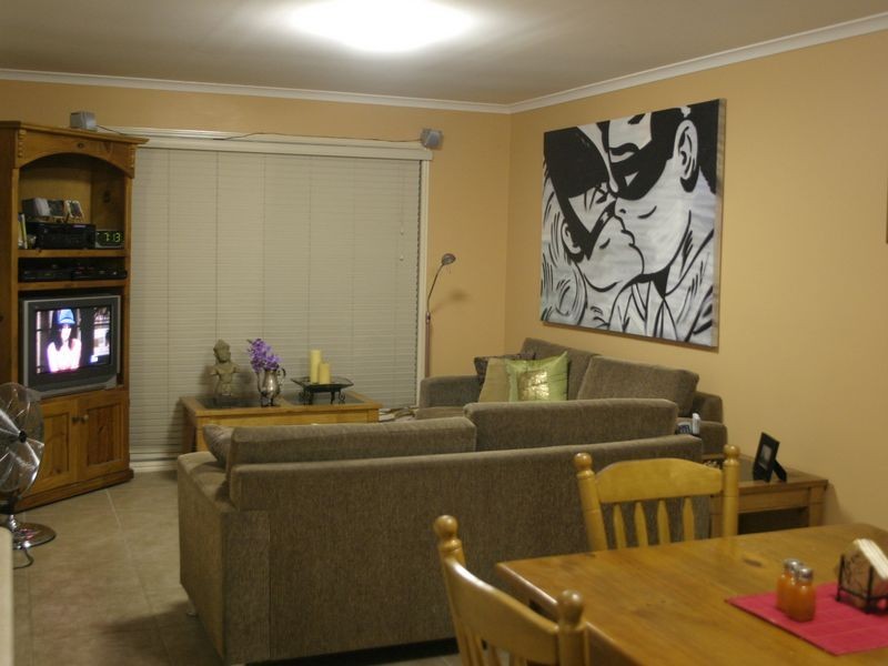 8a Church Road, Bellbowrie QLD 4070