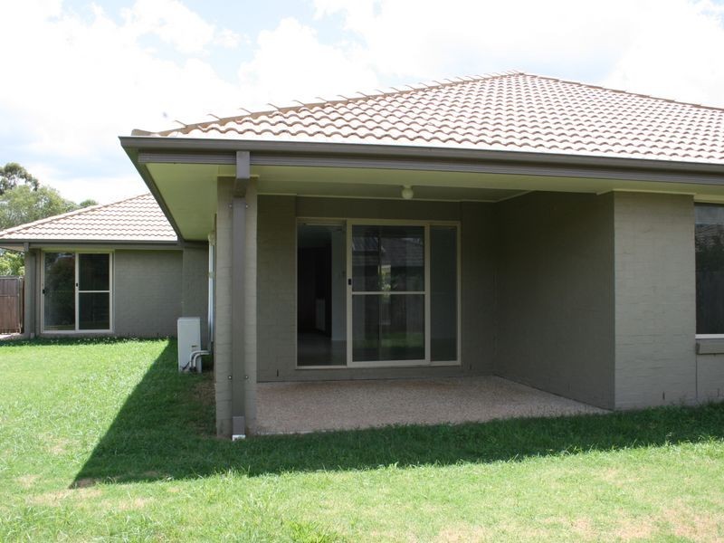 13 Hendos Place, Moggill QLD 4070