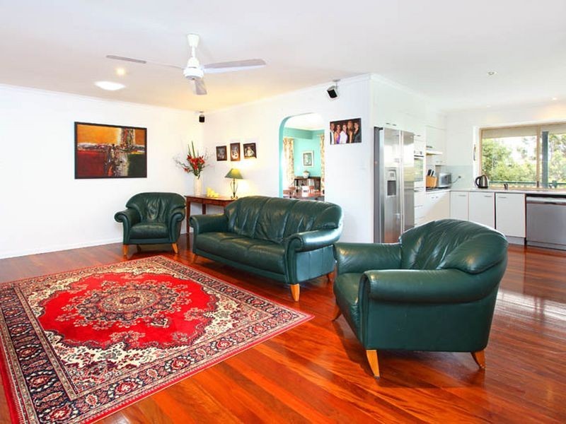 29 Broadmoor Street, Kenmore Hills QLD 4069