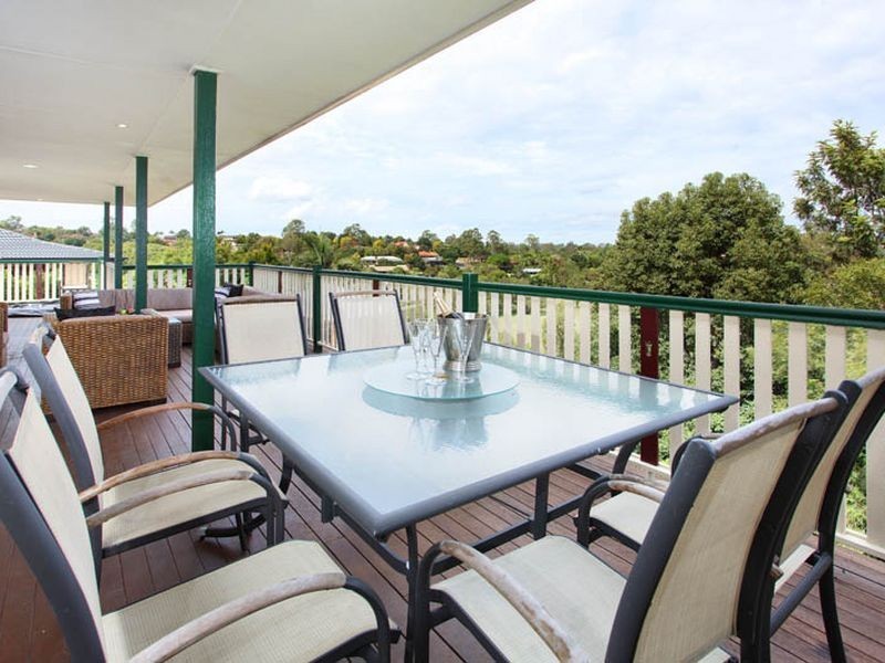 29 Broadmoor Street, Kenmore Hills QLD 4069