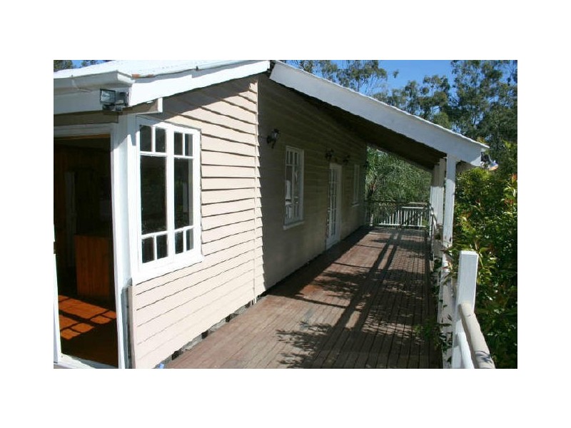 196 Grandview Road, Pullenvale QLD 4069