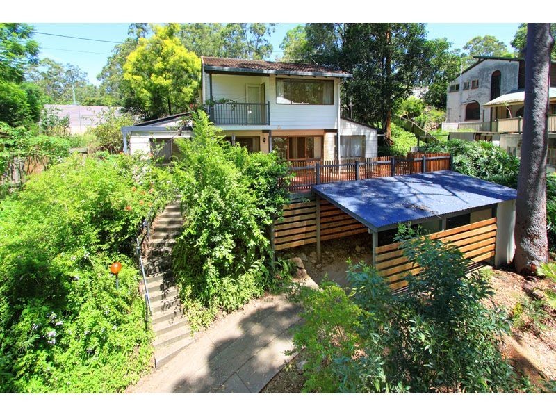 12 Stonehenge Street, Chapel Hill QLD 4069