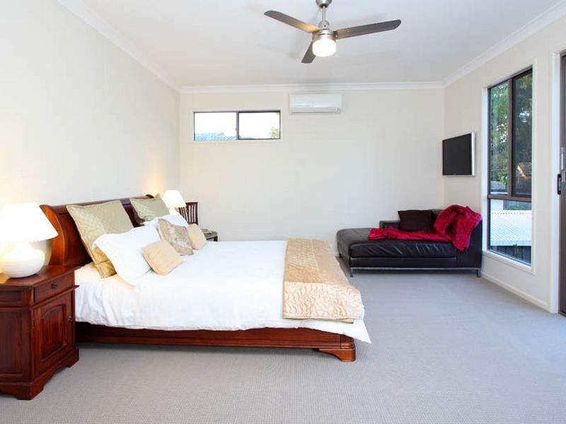 44 Kenmore Road, Kenmore QLD 4069