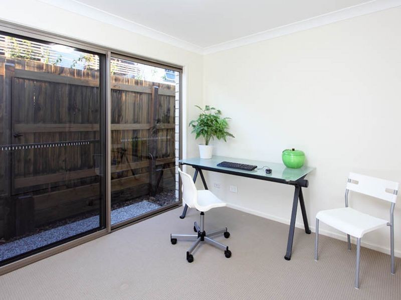 44 Kenmore Road, Kenmore QLD 4069