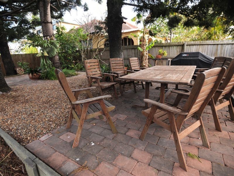 4 Kenmore Rd, Kenmore QLD 4069