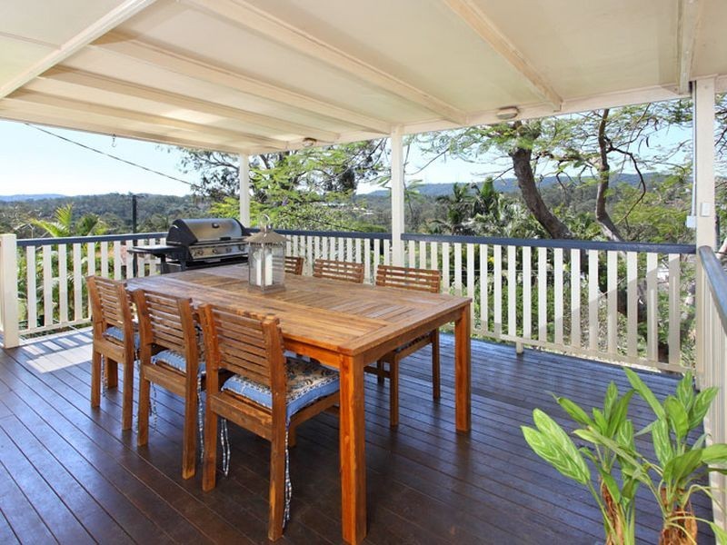 21 Rothesay Street, Kenmore QLD 4069