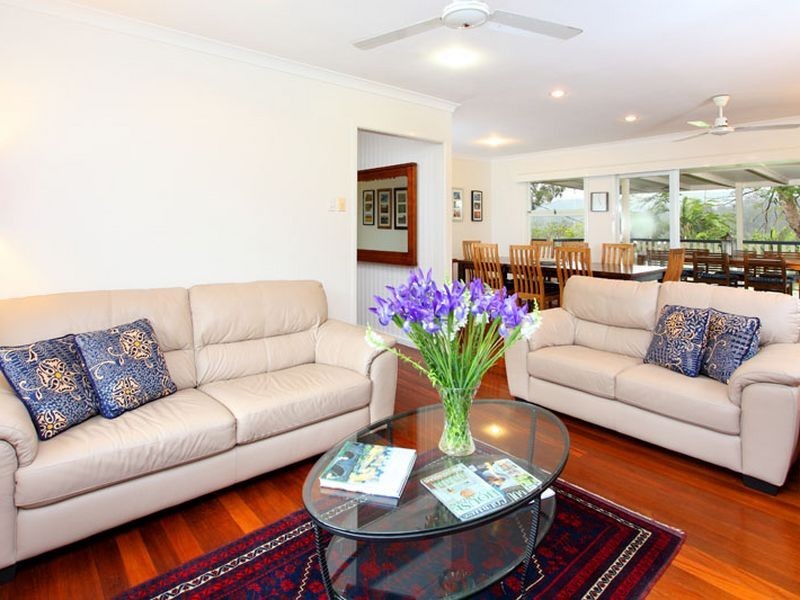 21 Rothesay Street, Kenmore QLD 4069