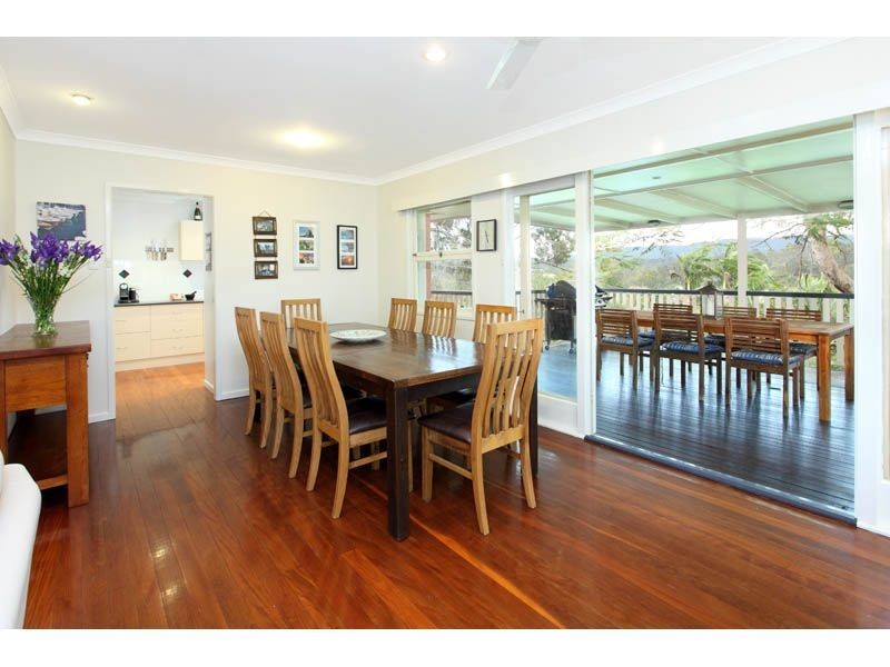 21 Rothesay Street, Kenmore QLD 4069