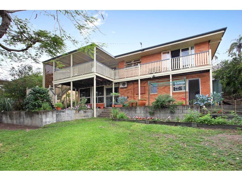 21 Rothesay Street, Kenmore QLD 4069