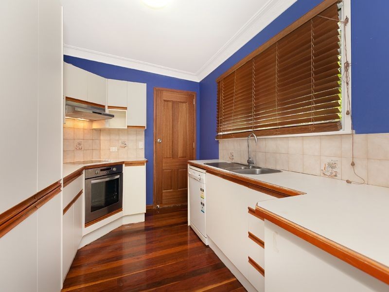 19 Meagan Street, Kenmore QLD 4069